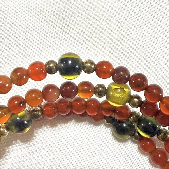 Agate and Glass Bead Memory Wire Bracelet - Picture 6 of 9